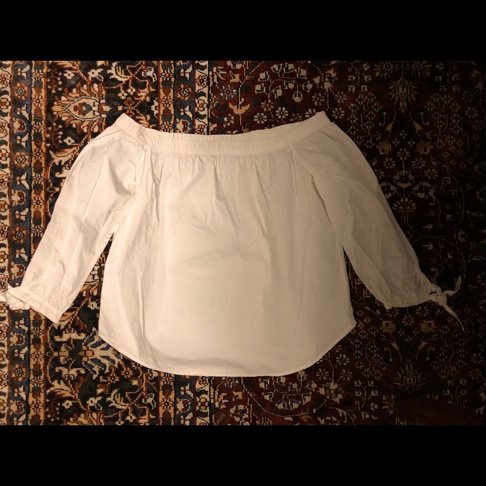 abercrombie and fitch off shoulder top